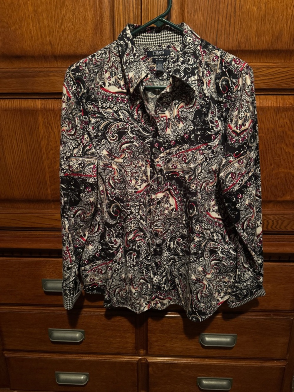 Chaps Women’s Paisley Button Up Shirt Size Large Long Sleeve 100% Cotton No Iron - Picture 2 of 7